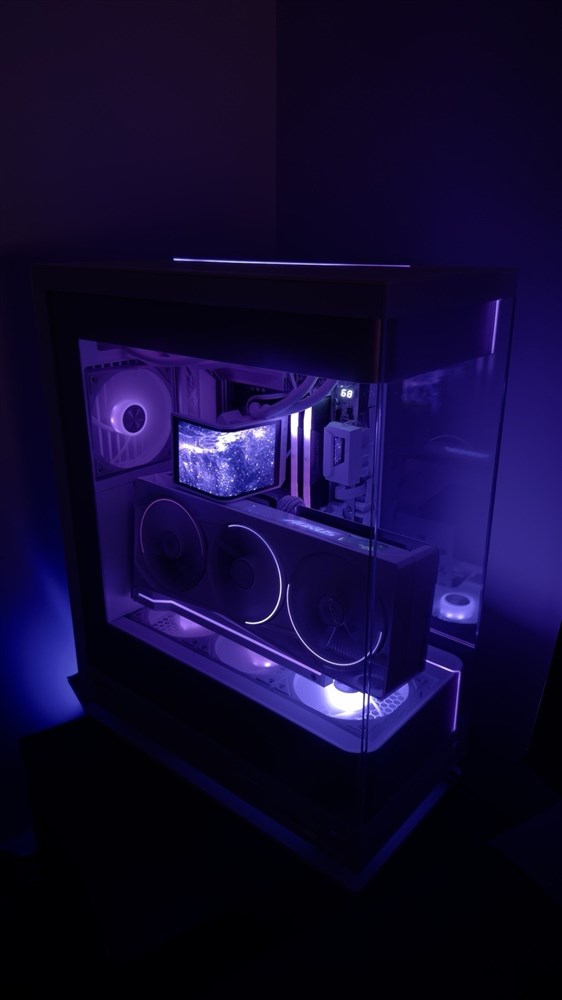 Image for build - aorus master ice/phanteks white pc
