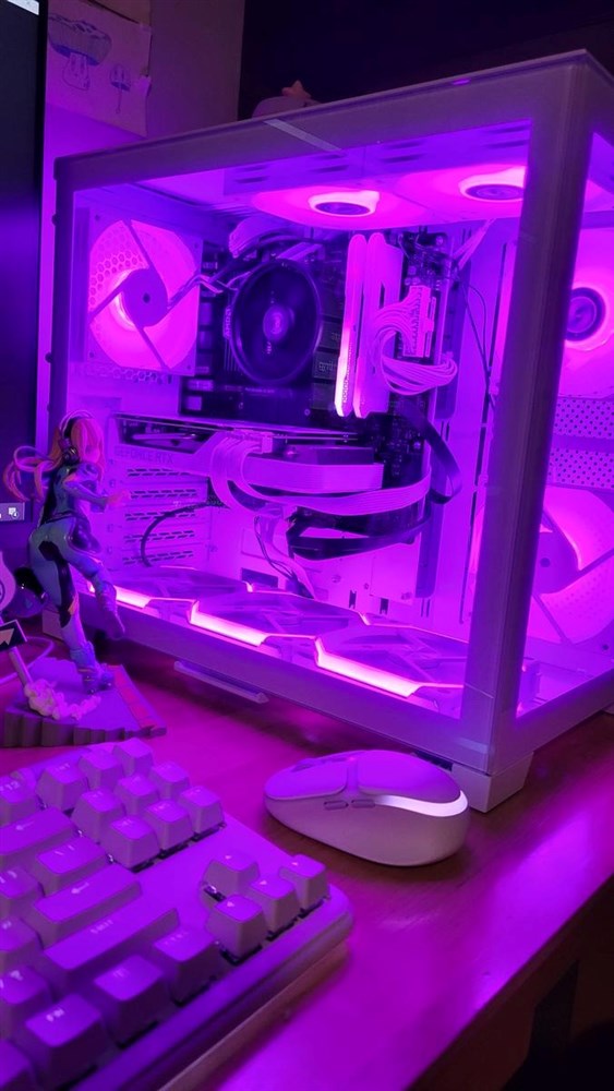 Pinky Build! - Micro Center Build