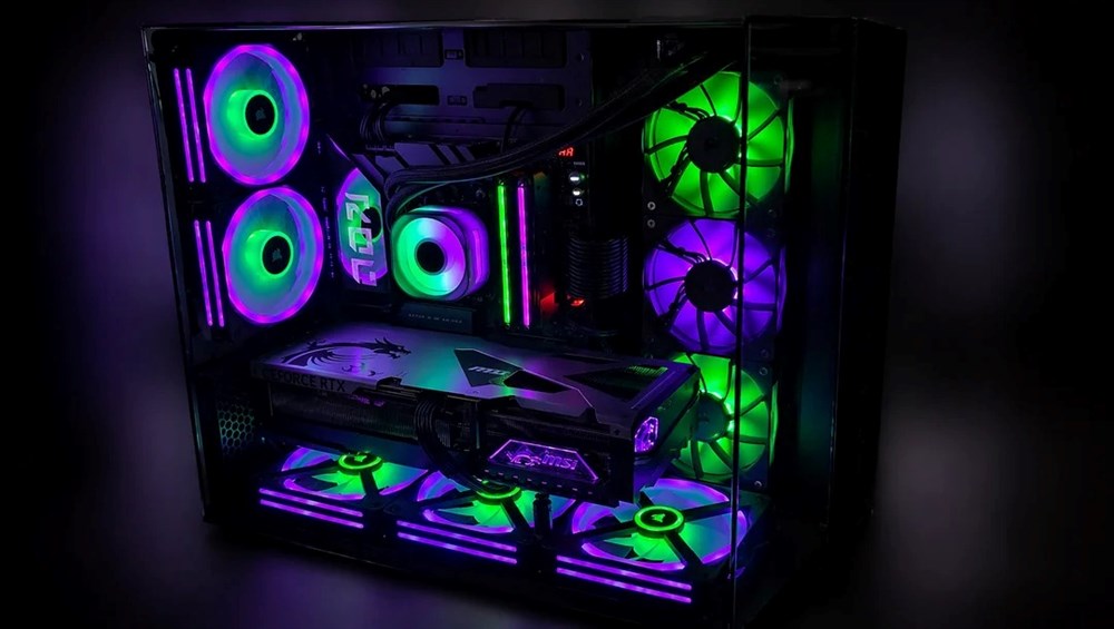 Pre-Tariff Build (9800X3D + 5090) thumbnail