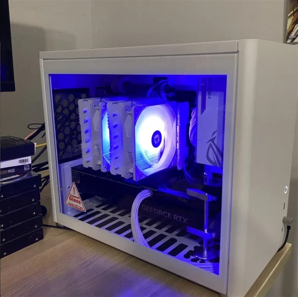 Intel 12th Gen and RTX 4070 Ti in a Jonsbo - Micro Center Build Intel 12th Gen and RTX 4070 Ti in a Jonsbo - Micro Center Build