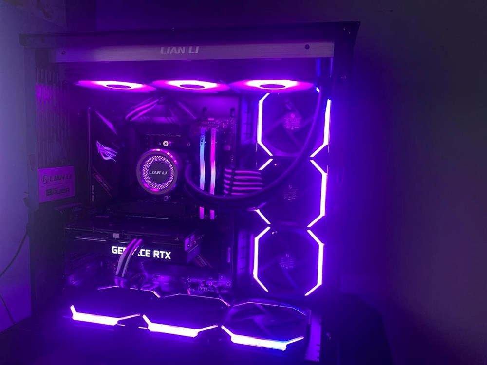 The gaming PC made of purple - Micro Center Build