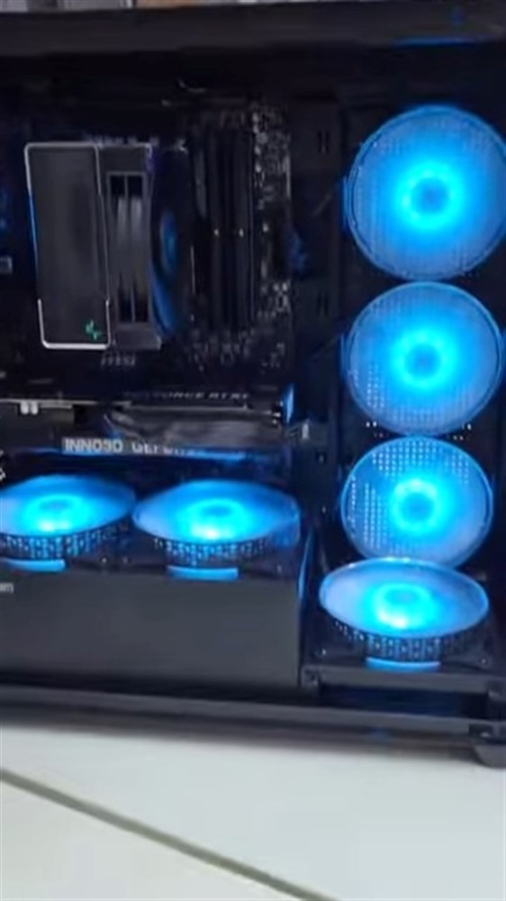 College PC thumbnail