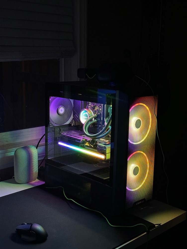 Clean and Simple - Micro Center Build