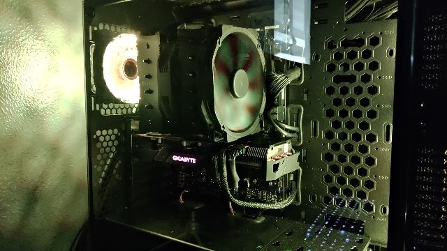 AMD gaming PC thumbnail
