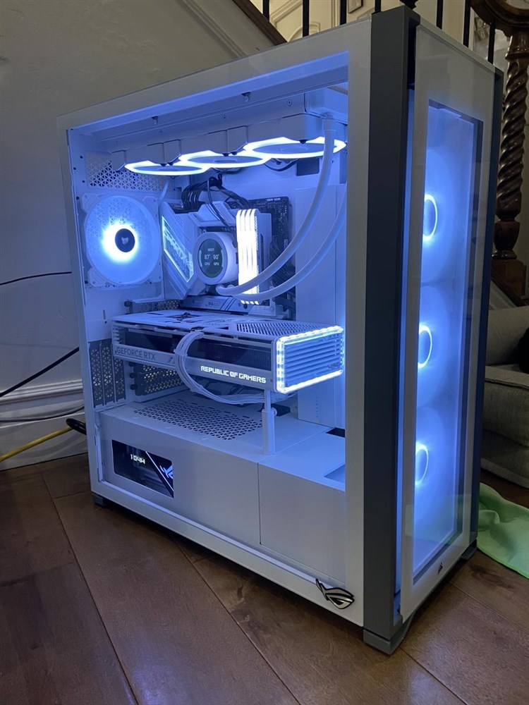 Finally assembled a dream pc, obviously with the Hyte y60 and some  Cablemod. Hyte! Hook me up with an LCD. : r/Hyte