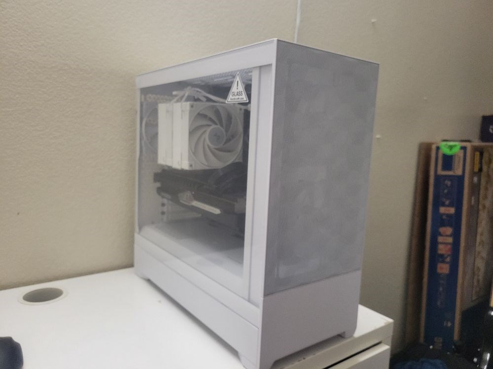 Fractal Pop Air (White)