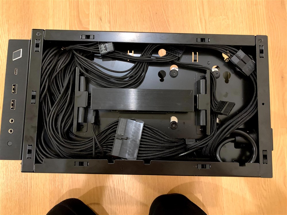 Micro Rigs Computers 2020 Portable Rig - Micro Center Build