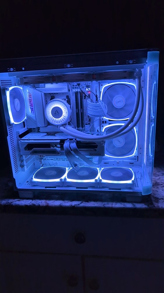 Daily Driver, gaming and streaming setup. thumbnail