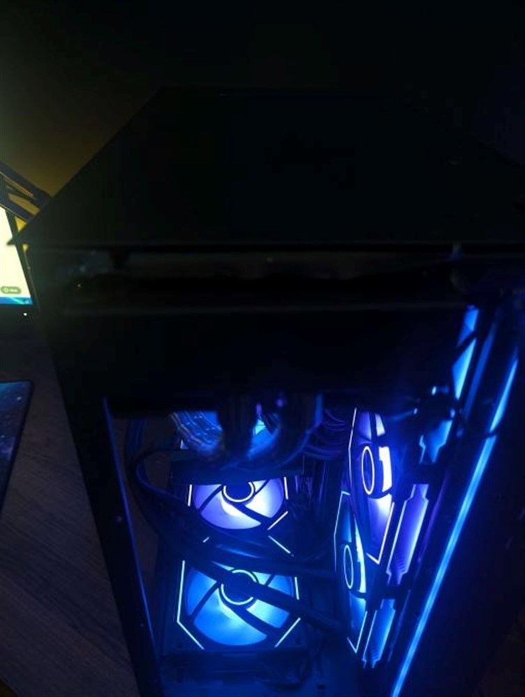 Atomic Ghost - Micro Center Build