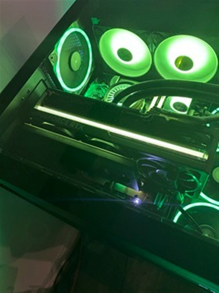 Green Reaper 3.0: The Godlike - Micro Center Build