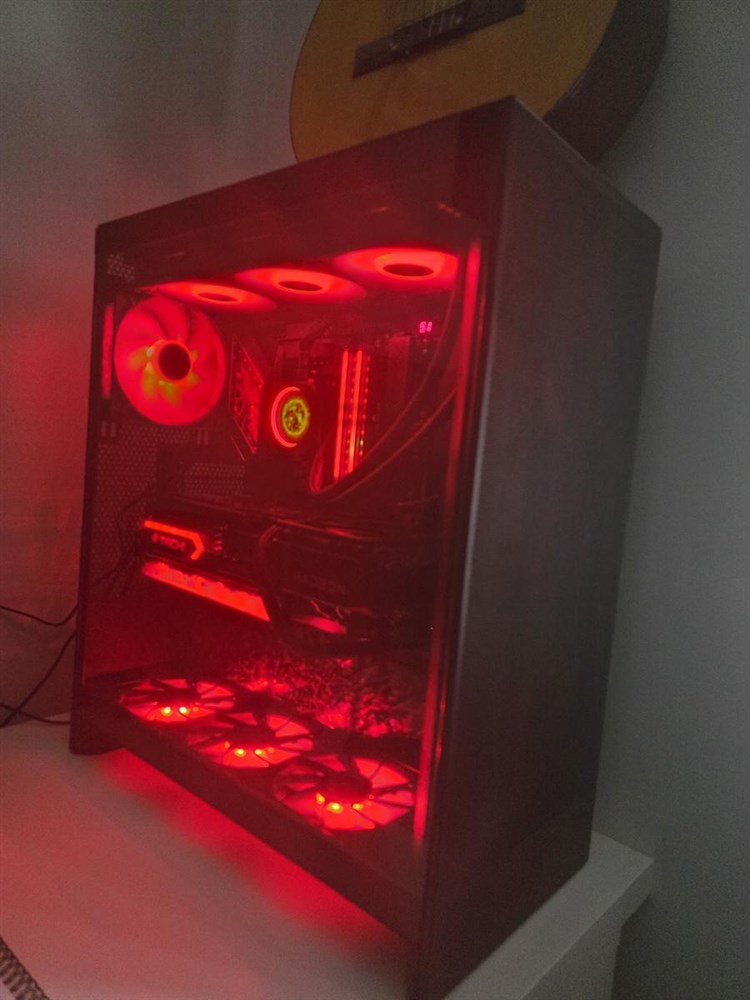 Devil Red Gaming PC thumbnail