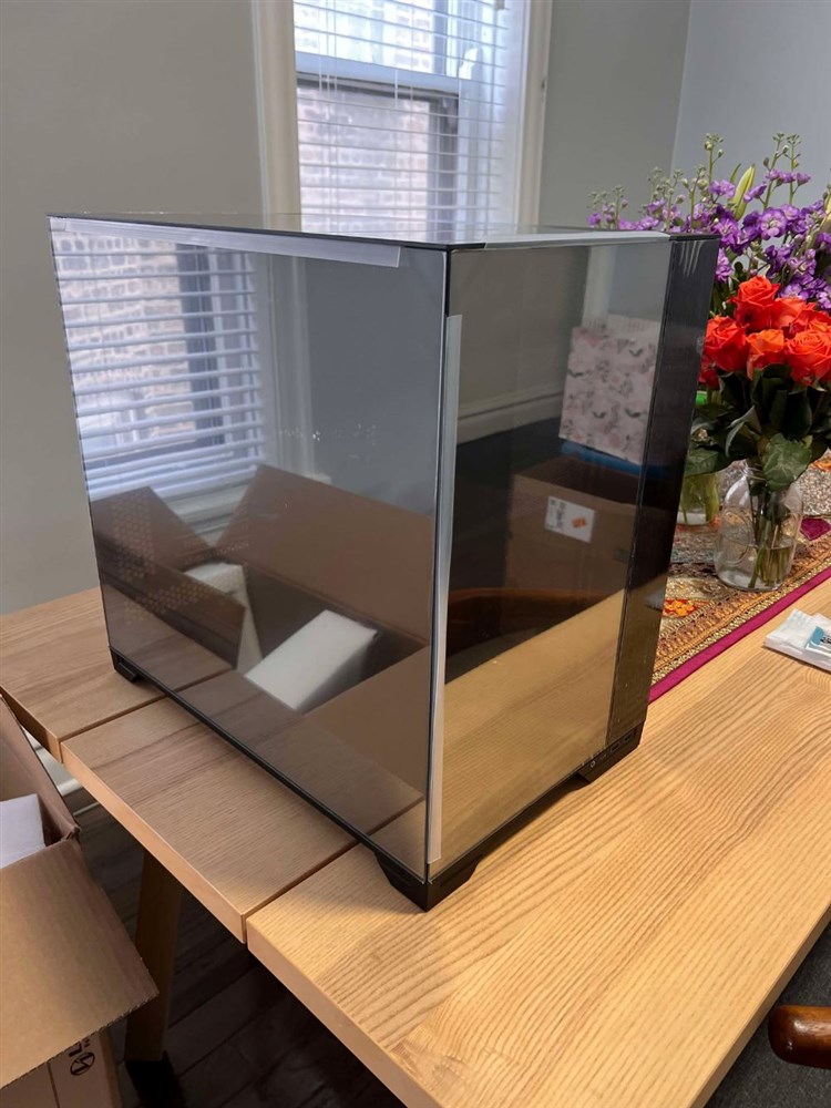 Lian Li O11 Vision Chrome
