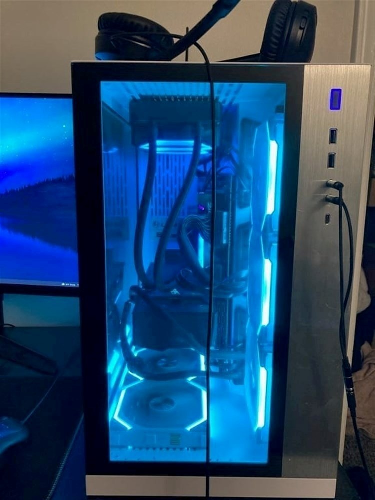 Blue Dream - Micro Center Build