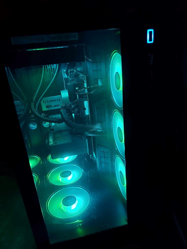 Unicorn - Micro Center Build