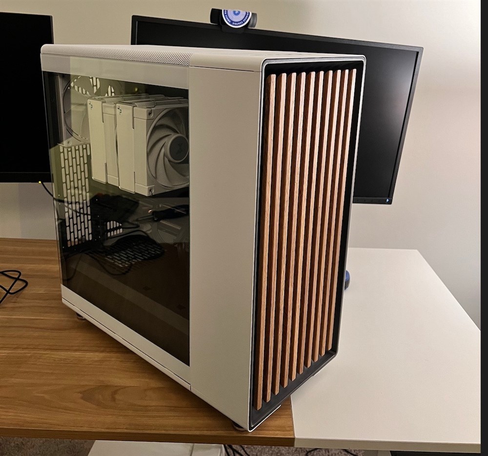Fractal North MDG - Micro Center Build