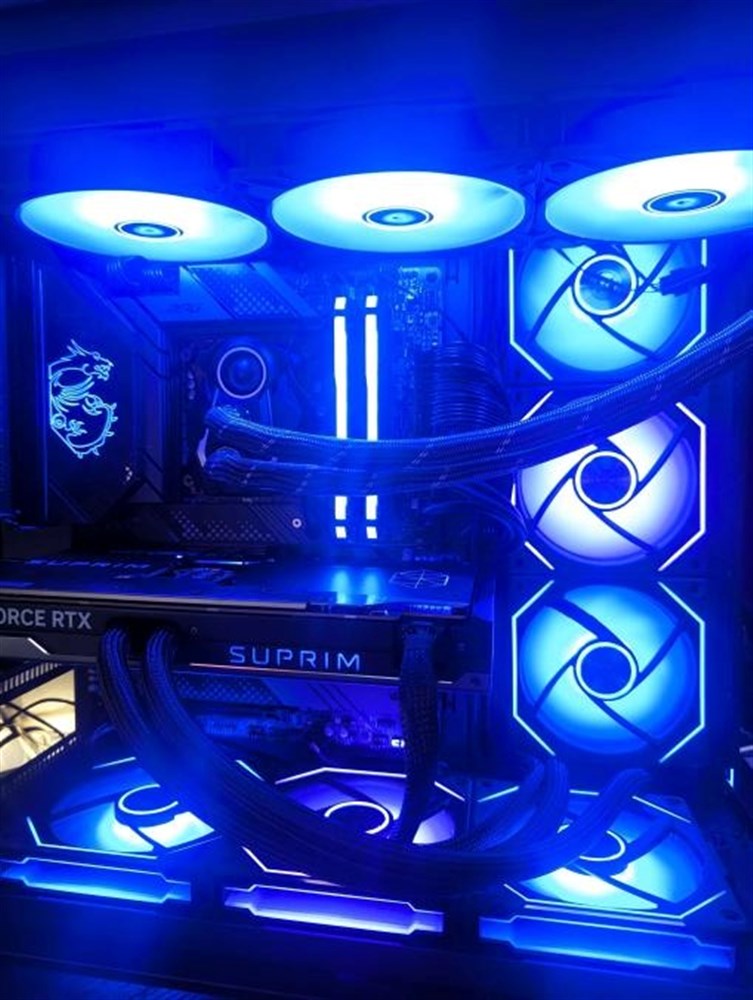 Atomic Ghost - Micro Center Build