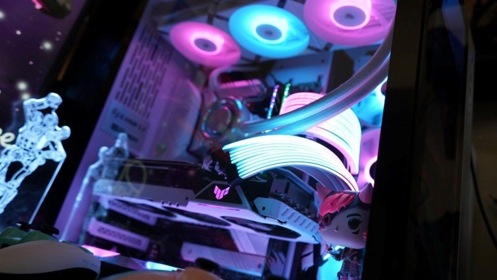 Screen PC - Micro Center Build