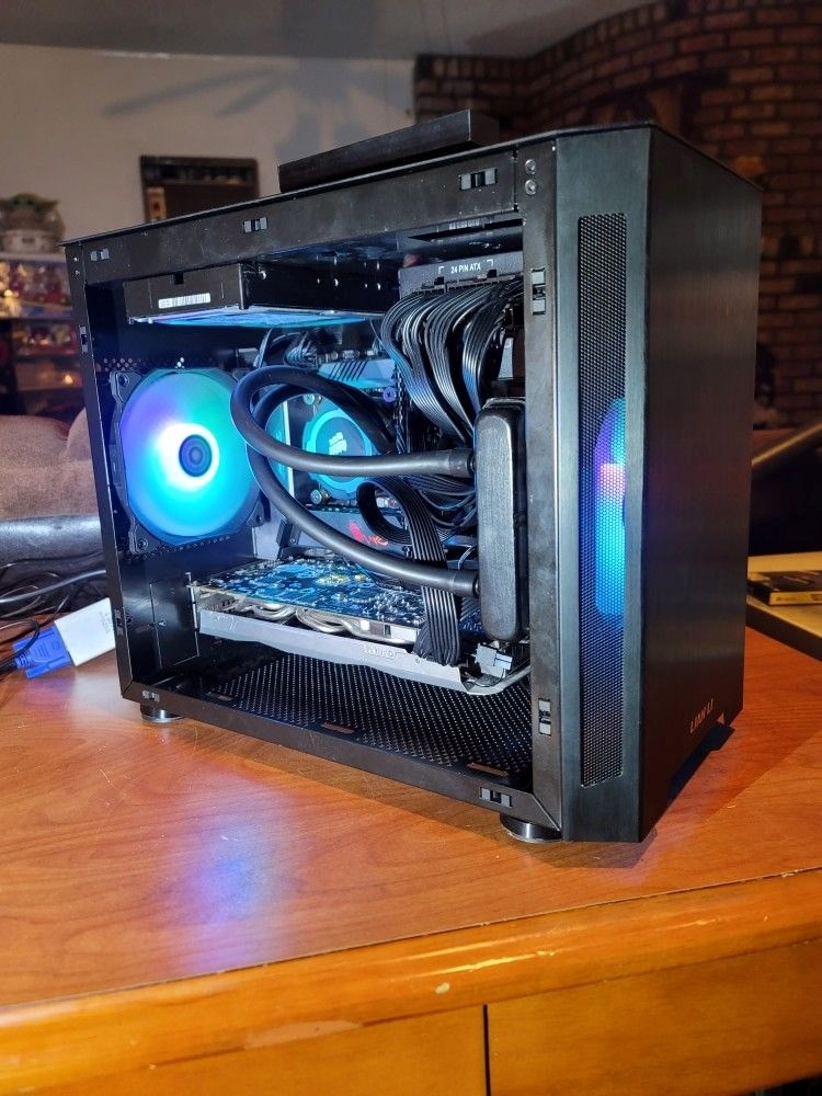 Gaming Mini ITX PC - Micro Center Build