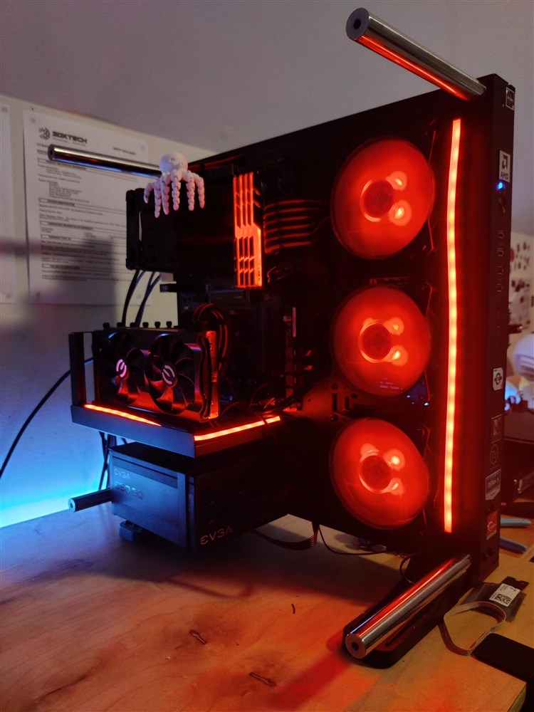 Red and Black Gaming PC thumbnail