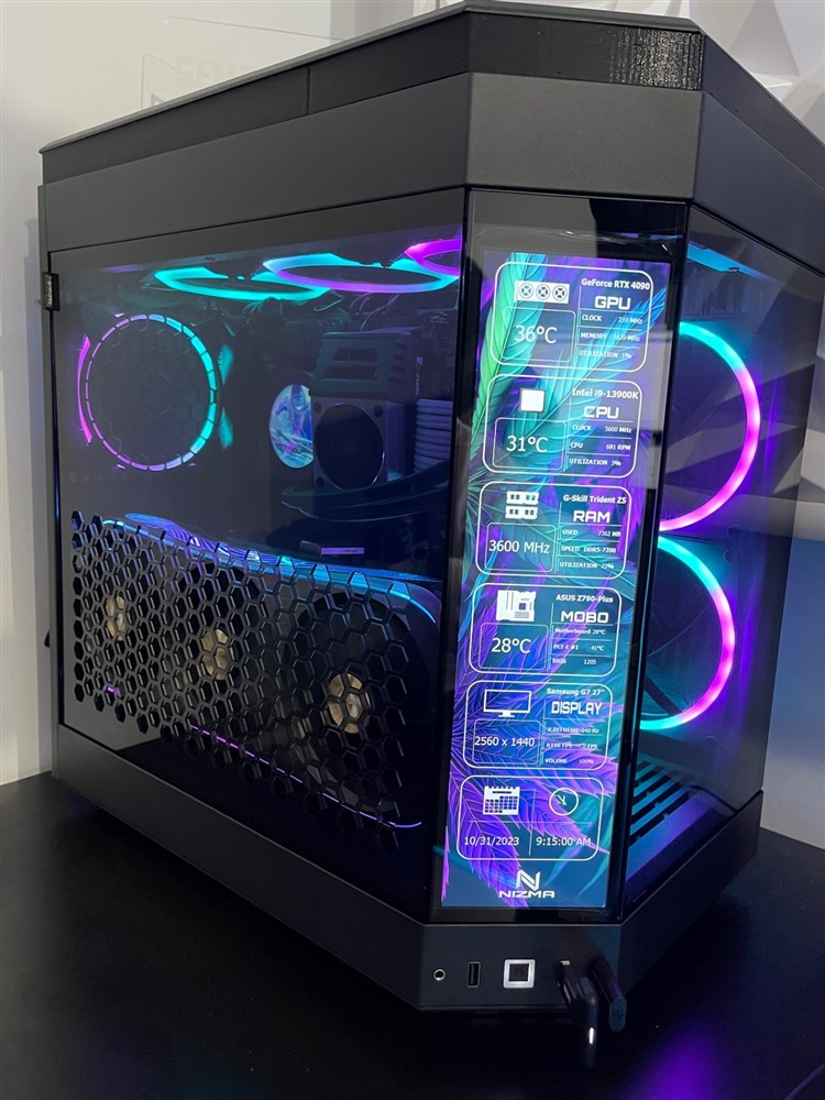 This Nvidia RTX 4090 sleeper gaming PC belongs in a '90s bedroom