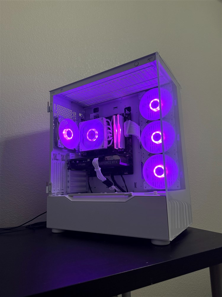 White Gaming PC thumbnail