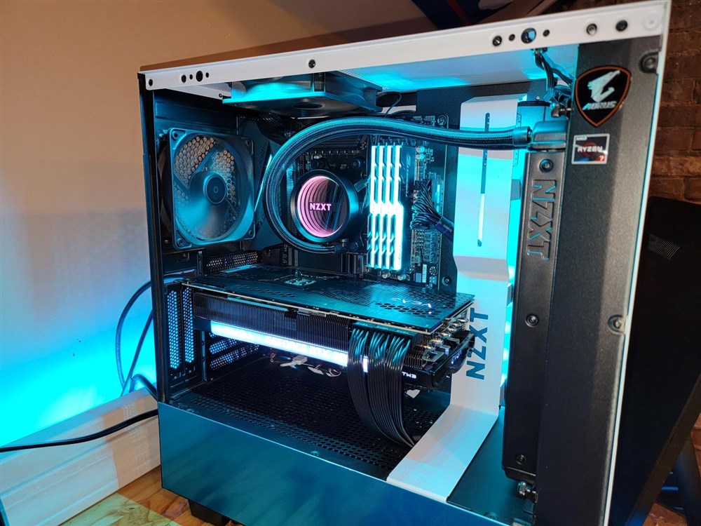 Upgraded White & Cyan Build - Micro Center Build