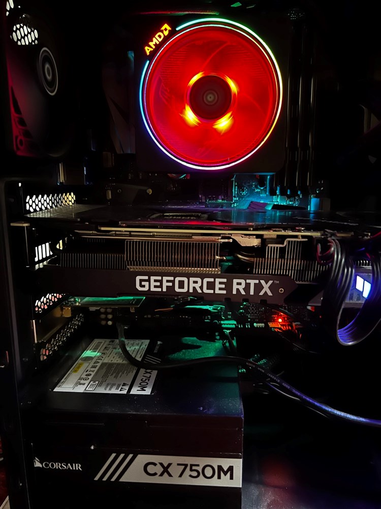 AMD Ryzen and NVIDIA GeForce RTX 3090 build thumbnail